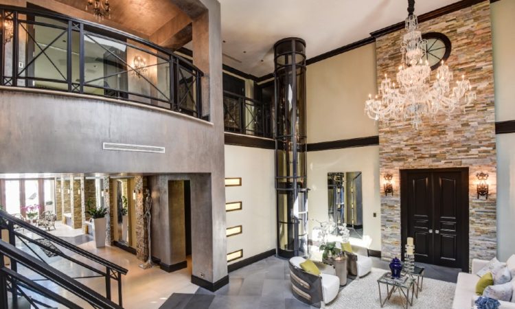 Residential Elevators: The Space-Saving Solution!