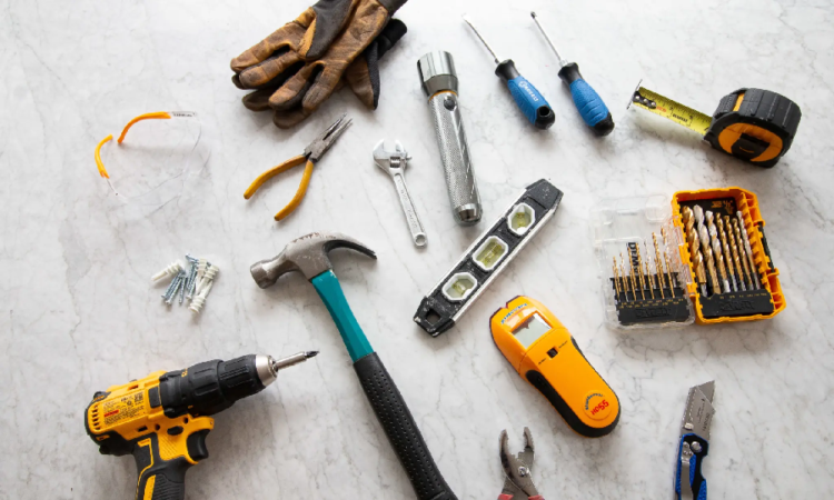 5 Essential Tools That Every Homeowner Should Have